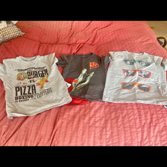 Bundle Gap Boys TShirts 8-10. Gently used.No issue - Picture 1 of 8